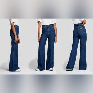 Wrangler Wanderer 622 **rare** HIGH RISE FLARE Jeans Size 26x34 SOLD OUT LONG